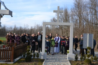 Hotiza - Križev pot ob Halasovi poti