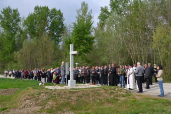 Hotiza - križev pot