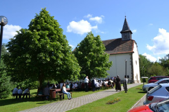 Majniško srečanje cerkvenih pevcev in skupin ljudskega petja 