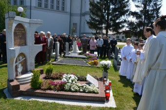 Obletnica smrti B.s. A. Kozarja