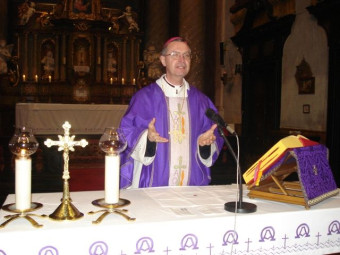 Monošter - Murskosoboški škof msgr. dr. Marjan Turnšek je daroval sveto mašo za Slovence v Porabju