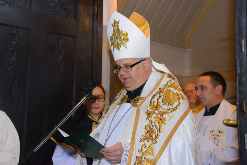 Škofov pozdrav Kraljici miru 